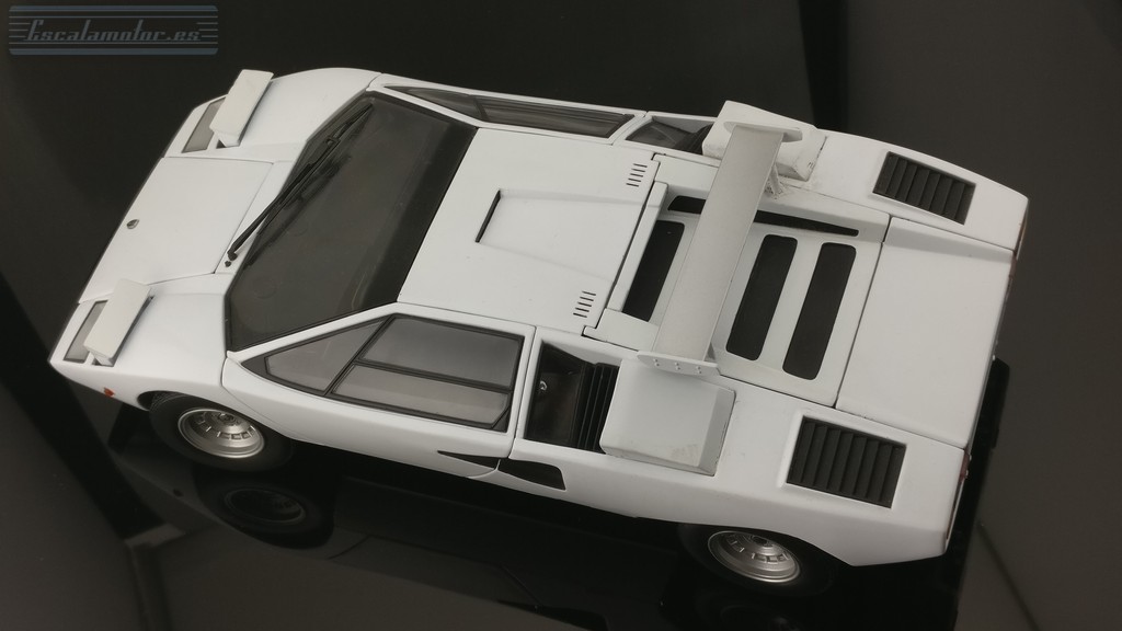 lamborghini countach lp400 kyosho 1:18