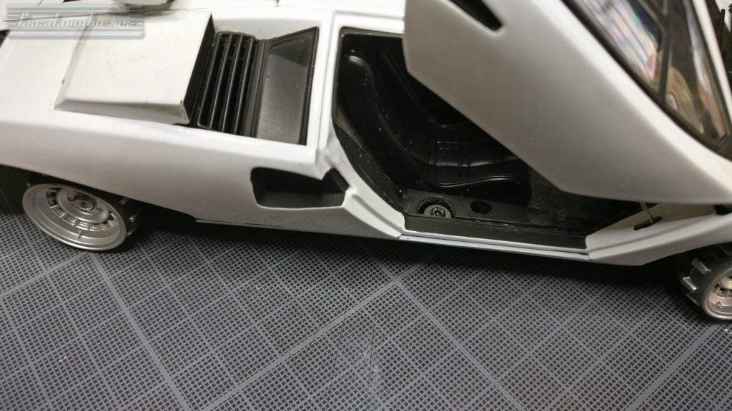 lamborghini countach lp400 kyosho 1:18