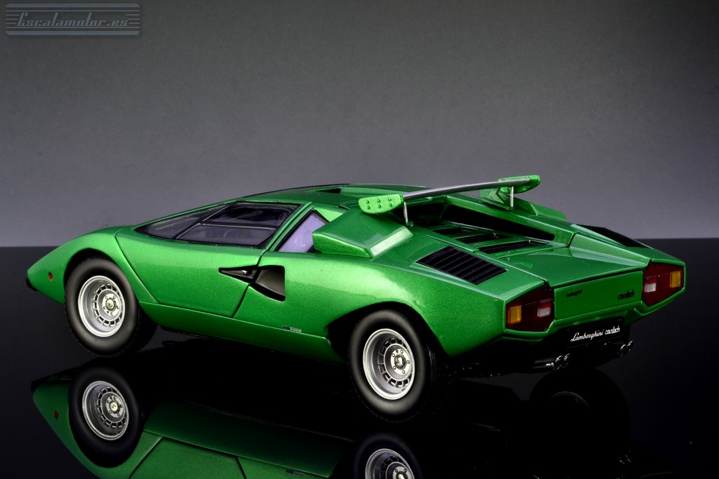 lamborghini countach lp400 kyosho 1:18