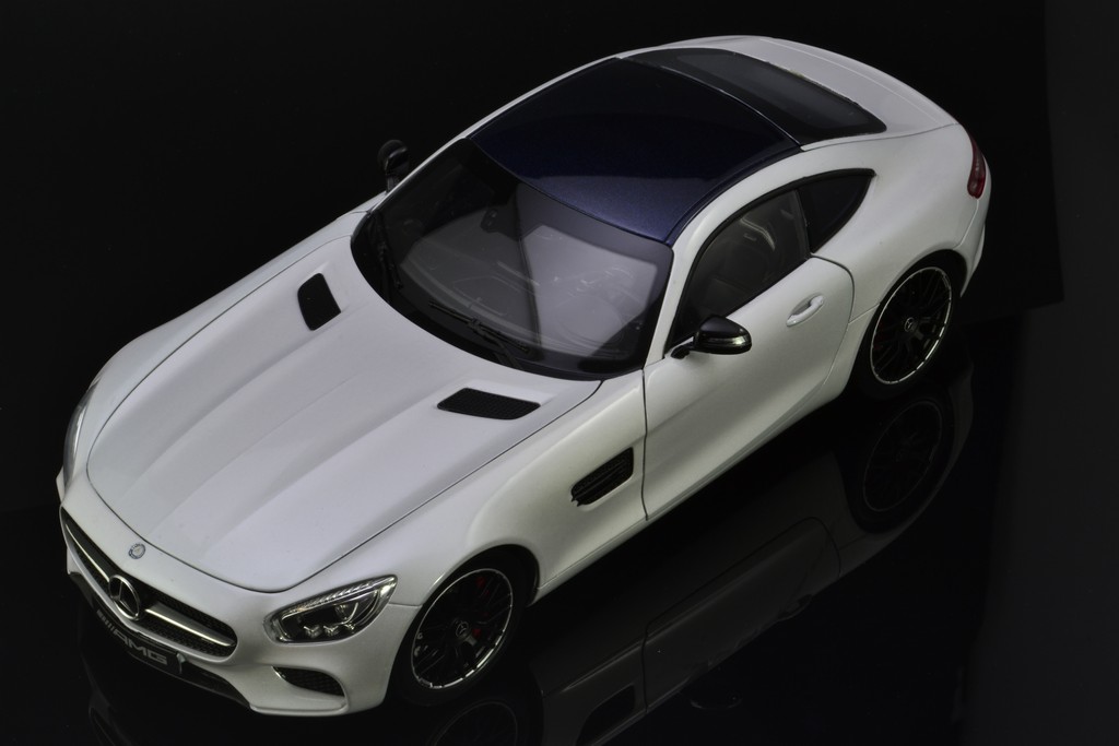 Mercedes AMG GT Norev white